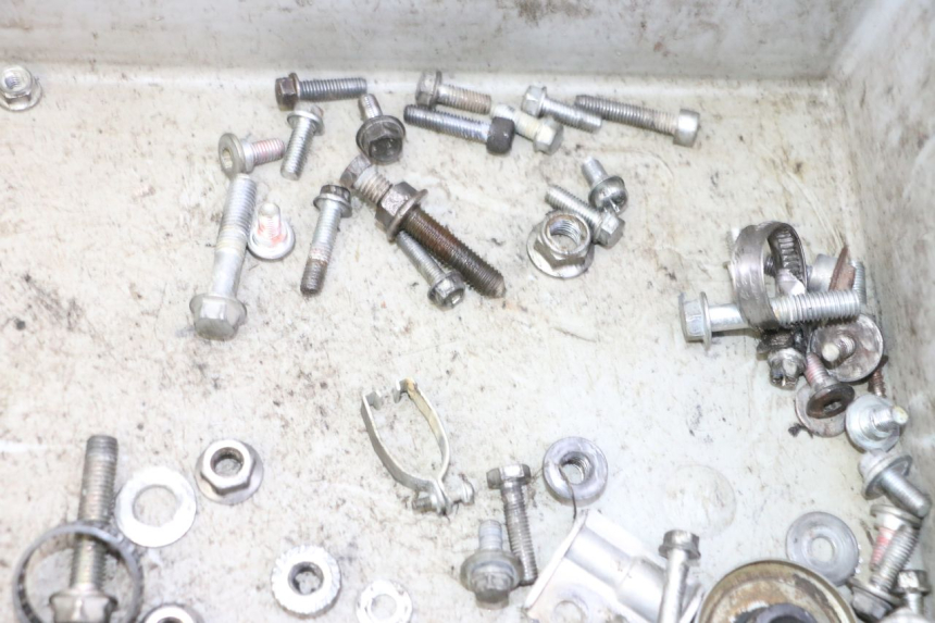 photo de SACO DE PARAFUSOS E FIXADORES KAWASAKI KX 85 (2014 - 2021) - Ampliação técnica