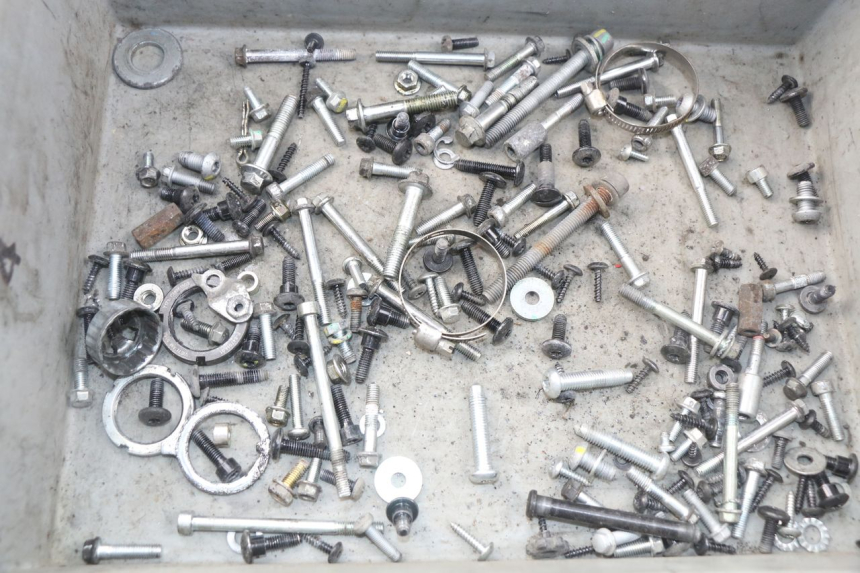 photo de SACO DE PARAFUSOS E FERRAGENS PIAGGIO LIBERTY IGET 4T 50 (2015 - 2020) - Detalhe da peça