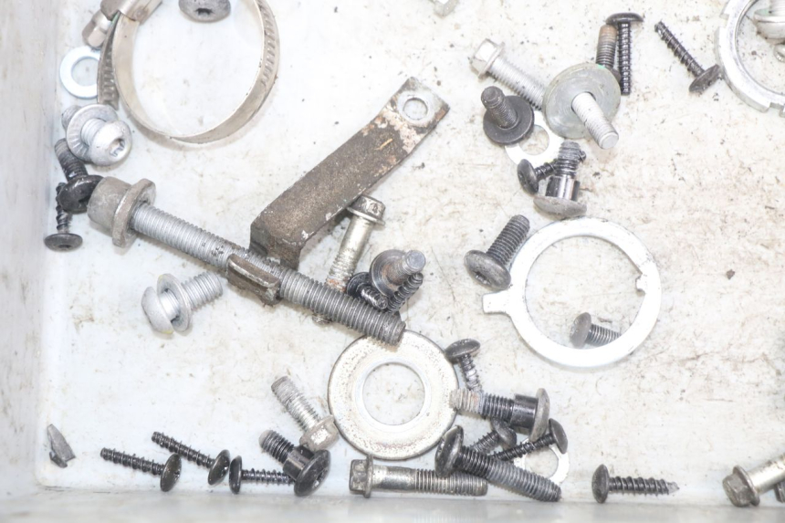 photo de SACO DE PARAFUSOS E FERRAGENS PIAGGIO LIBERTY IGET 4T 50 (2015 - 2020) - Detalhe da peça