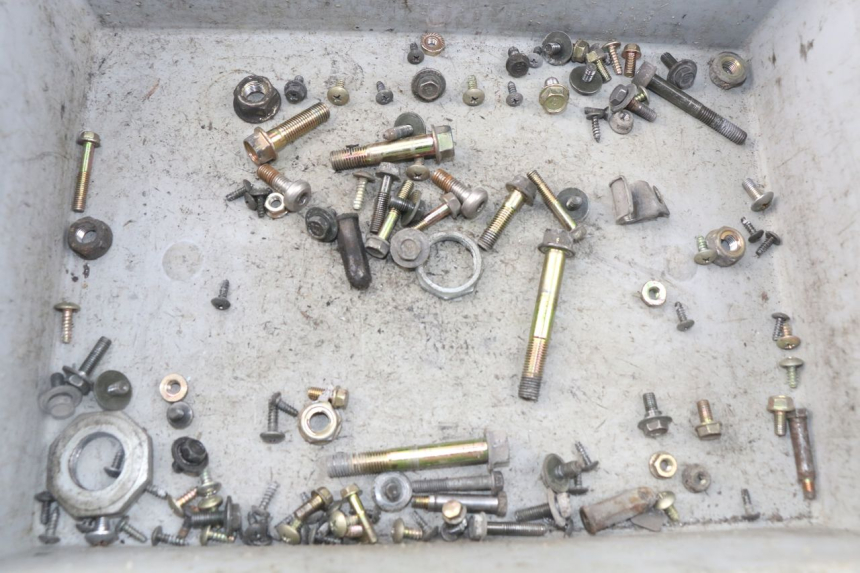 photo de SACO DE PARAFUSOS E FERRAGENS KYMCO LIKE 4T 50 (2009 - 2018) - Detalhe da peça
