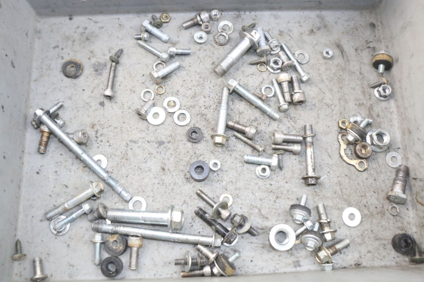 photo de SACO DE PARAFUSOS E FERRAGENS YCF LITE F 125 - Detalhe da peça