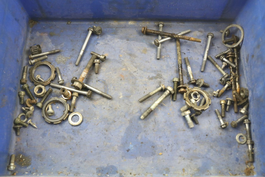 photo de SACO DE PARAFUSOS E FERRAGENS PEUGEOT LUDIX BLASTER 50 (2006 - 2014) - Vista principal