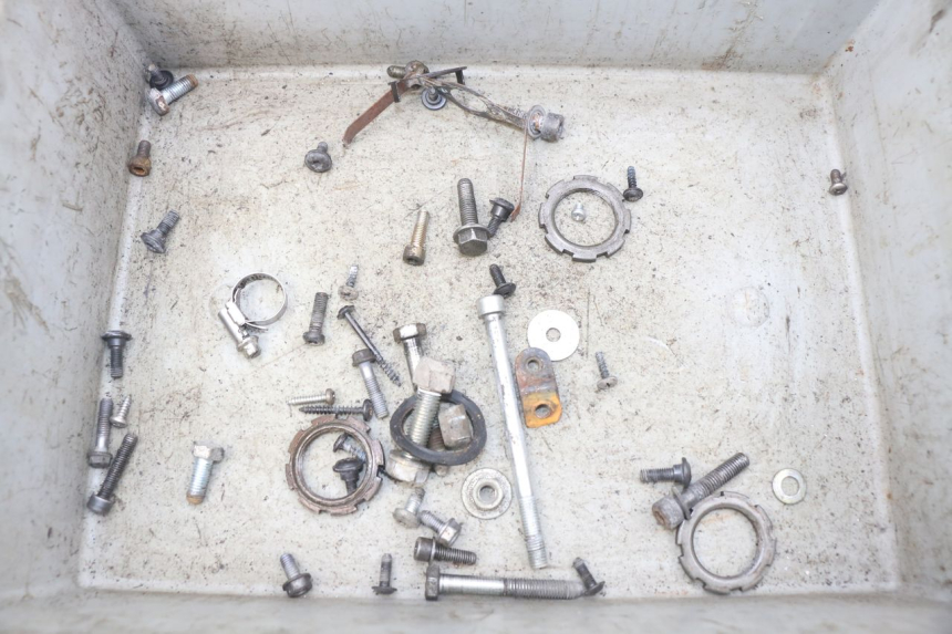 photo de SACO DE PARAFUSOS E FERRAGENS PEUGEOT LUDIX 50 (2008 - 2017) - Vista principal
