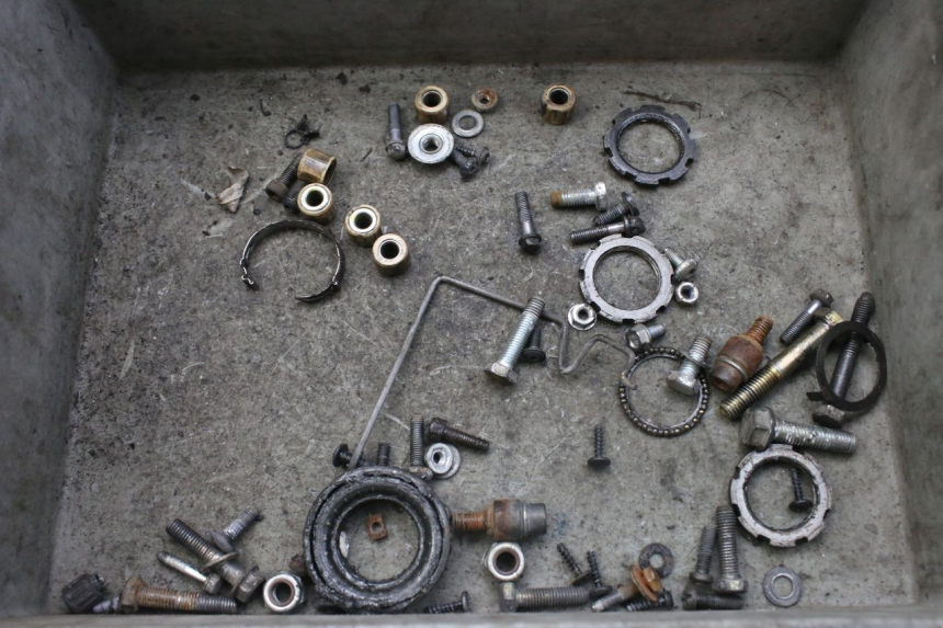 photo de SACO DE PARAFUSOS E FERRAGENS PEUGEOT LUDIX 50 (2008 - 2017) - Vista principal