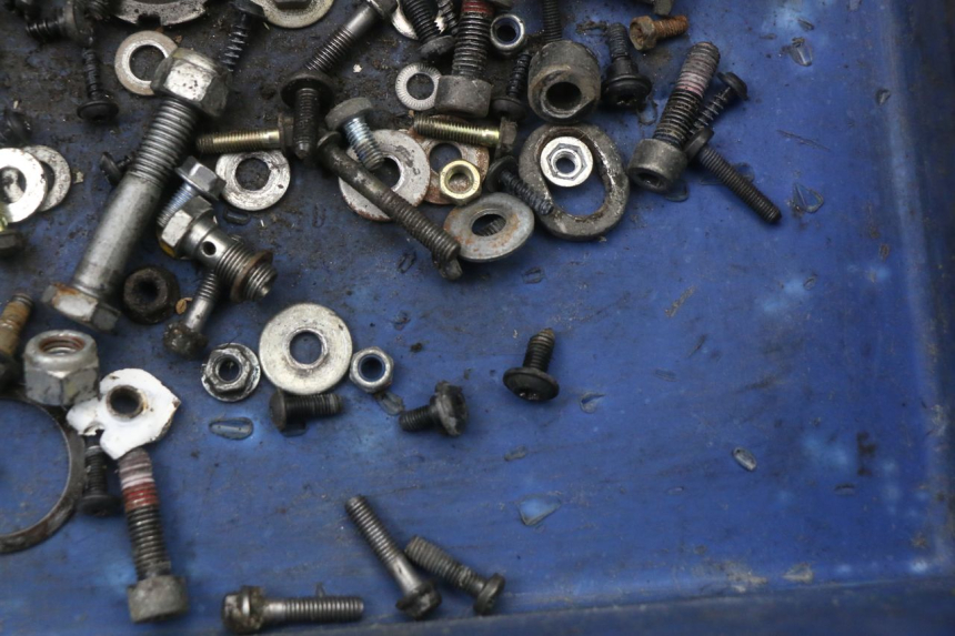 photo de SACO DE PARAFUSOS E FERRAGENS PEUGEOT LUDIX 50 (2005 - 2007) - Ampliação técnica