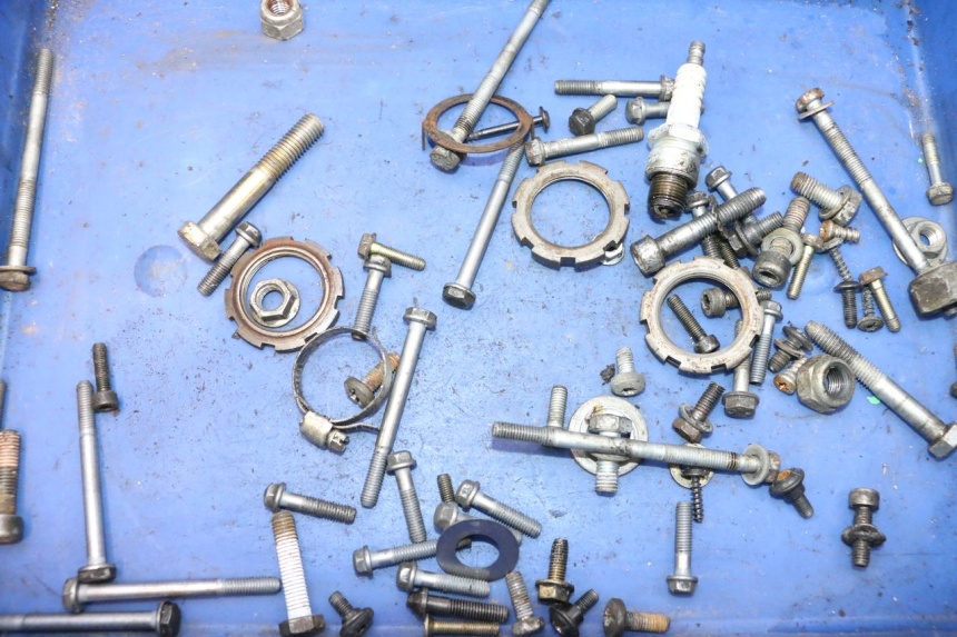 photo de SACO DE PARAFUSOS E FERRAGENS PEUGEOT LUDIX ONE 50 (2004 - 2006) - Detalhe da peça