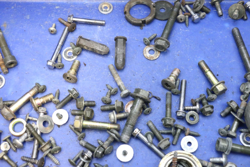 photo de SACO DE PARAFUSOS E FERRAGENS KEEWAY MATRIX RX9 125 (2006 - 2007) - Detalhe da peça