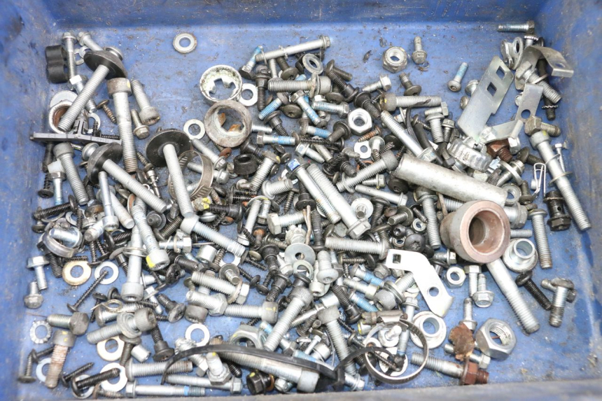 photo de SACO DE PARAFUSOS E FIXADORES PIAGGIO MP3 HPE 350 (2018 - 2020) - Detalhe da peça