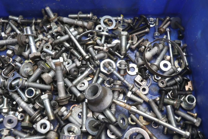 photo de SACO DE PARAFUSOS E FIXADORES PIAGGIO MP3 LT 300 (2010 - 2016) - Zoom do estado de desgaste