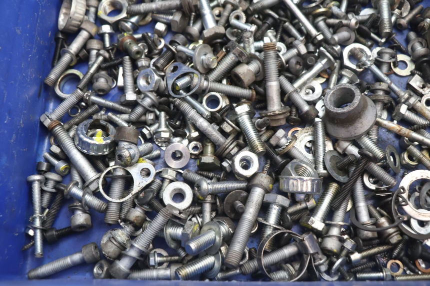 photo de SACO DE PARAFUSOS E FIXADORES PIAGGIO MP3 LT 300 (2010 - 2016) - Outro ângulo de visão