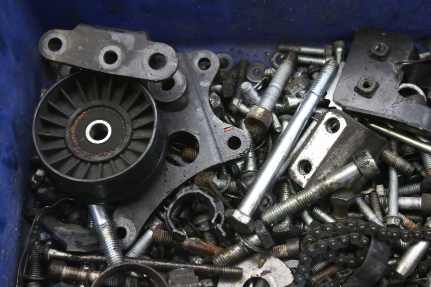photo de SACO DE PARAFUSOS E FERRAGENS PIAGGIO MP3 RL 250 (2006 - 2010) - Ampliação técnica