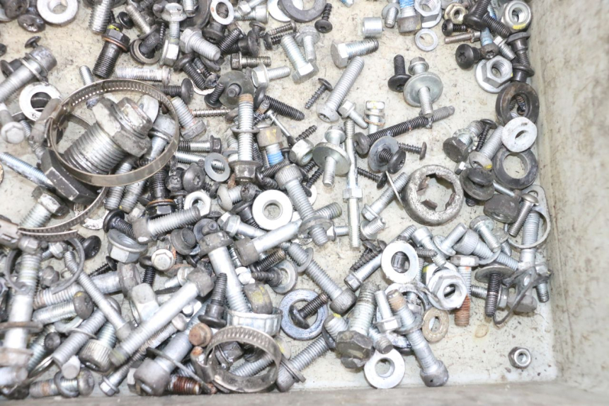 photo de SACO DE PARAFUSOS E FIXADORES PIAGGIO MP3 500 (2016 - 2018) - Ampliação técnica