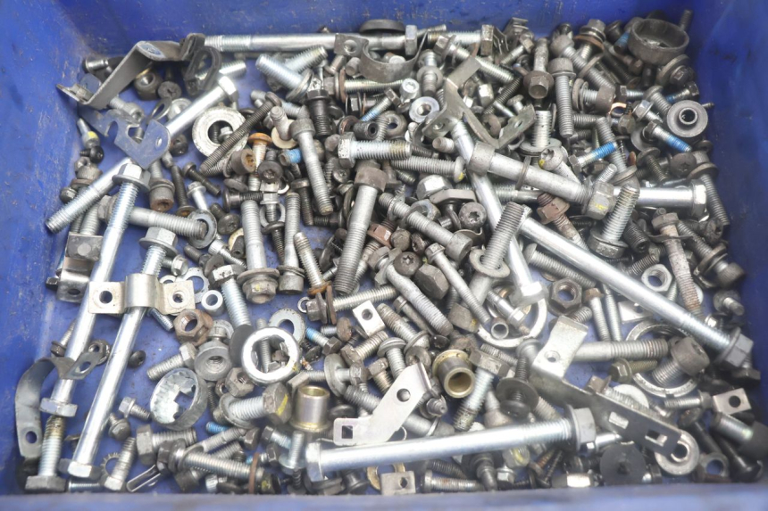 photo de SACO DE PARAFUSOS E FIXADORES PIAGGIO MP3 500 (2016 - 2018) - Vista principal