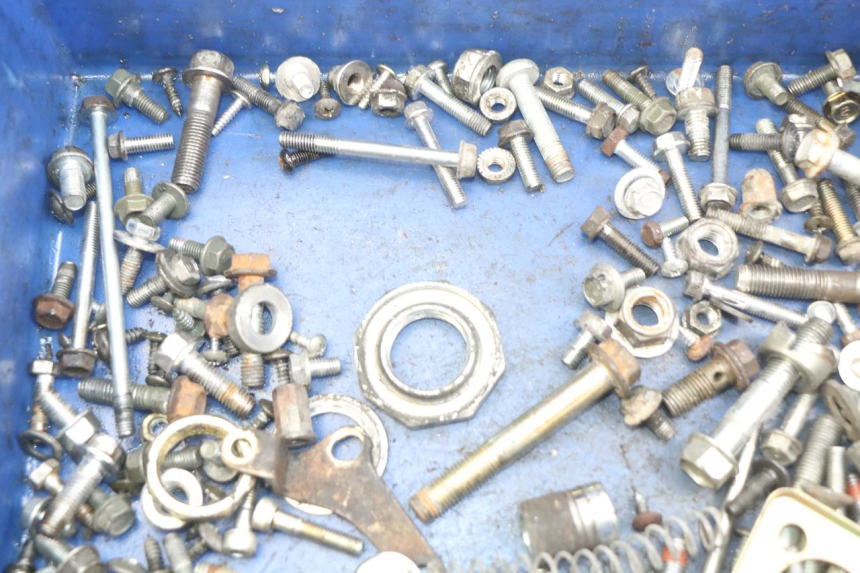 photo de SACO DE PARAFUSOS E FERRAGENS HONDA NHX LEAD 110 (2008 - 2010) - Outro ângulo de visão