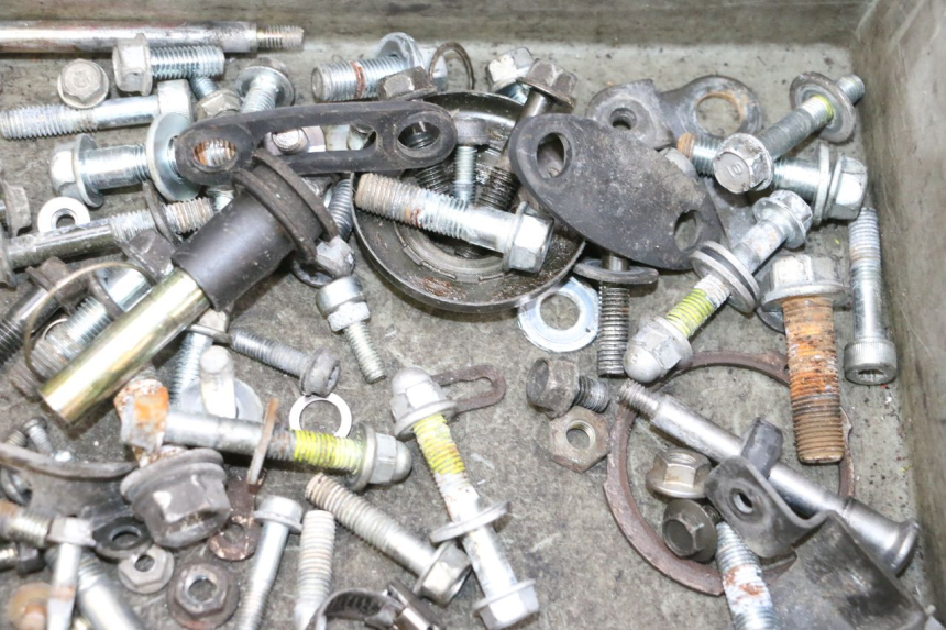 photo de SACO DE PARAFUSOS E FERRAGENS HONDA NSR R 125 (1994 - 2003) - Ampliação técnica