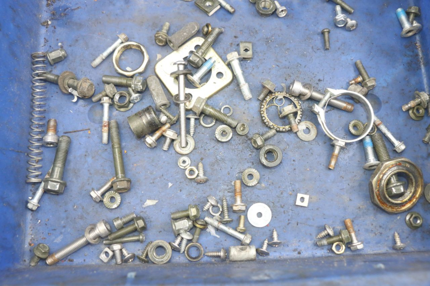 photo de SACO DE PARAFUSOS E FIXADORES JM MOTORS OLDIES RS 4T 50 (2021 - 2024) - Detalhe da peça