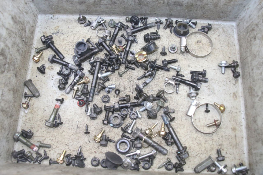 photo de SACO DE PARAFUSOS E FIXADORES SYM ORBIT III 3 4T 50 (2021 - 2025) - Vista principal