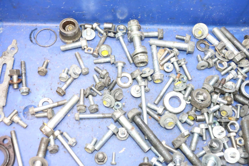 photo de SACO DE PARAFUSOS E FIXADORES HONDA PCX (JF57/JF64) 125 (2014 - 2018) - Zoom do estado de desgaste
