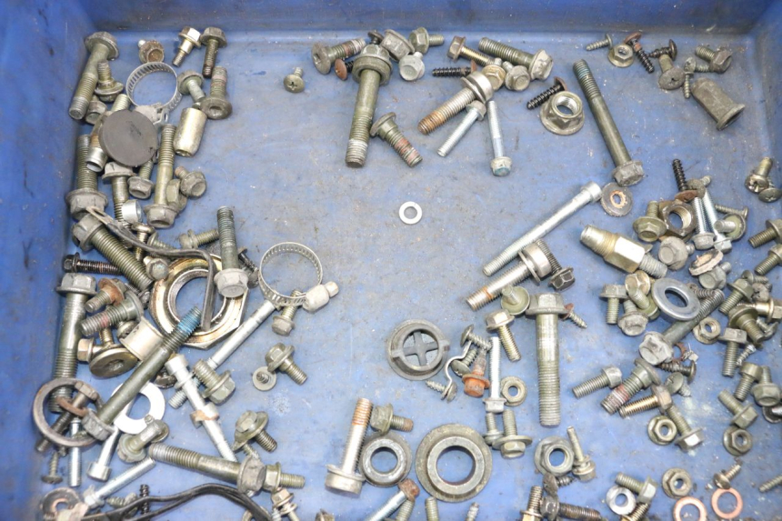 photo de SACO DE PARAFUSOS E FERRAGENS PEUGEOT BELVILLE 125 (2017 - 2021) - Detalhe da peça