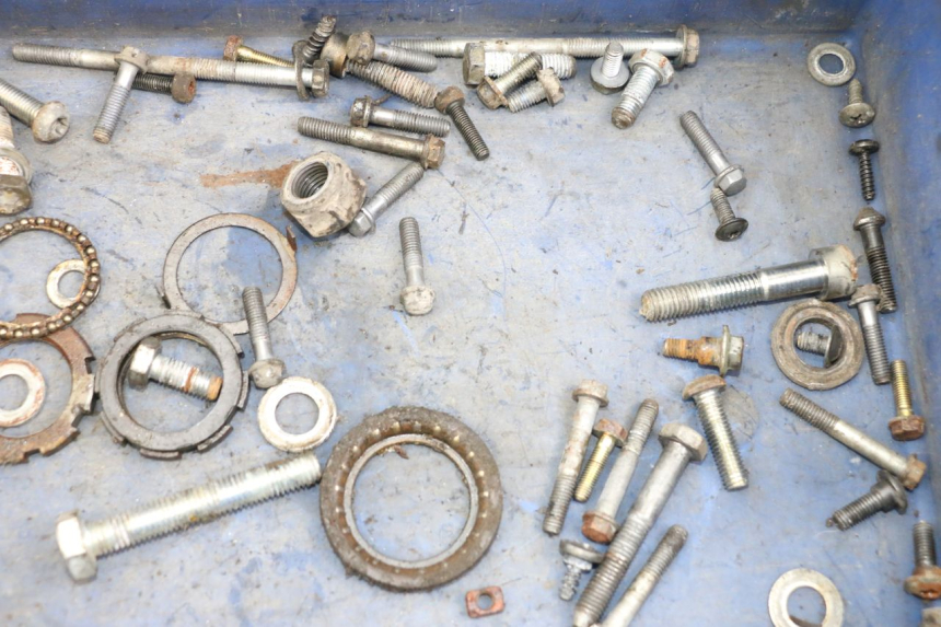 photo de SACO DE PARAFUSOS E FERRAGENS PEUGEOT LUDIX 50 (2008 - 2017) - Zoom do estado de desgaste