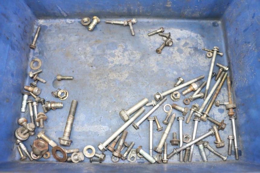 photo de SACO DE PARAFUSOS E FERRAGENS PEUGEOT LUDIX 50 (2005 - 2007) - Vista principal
