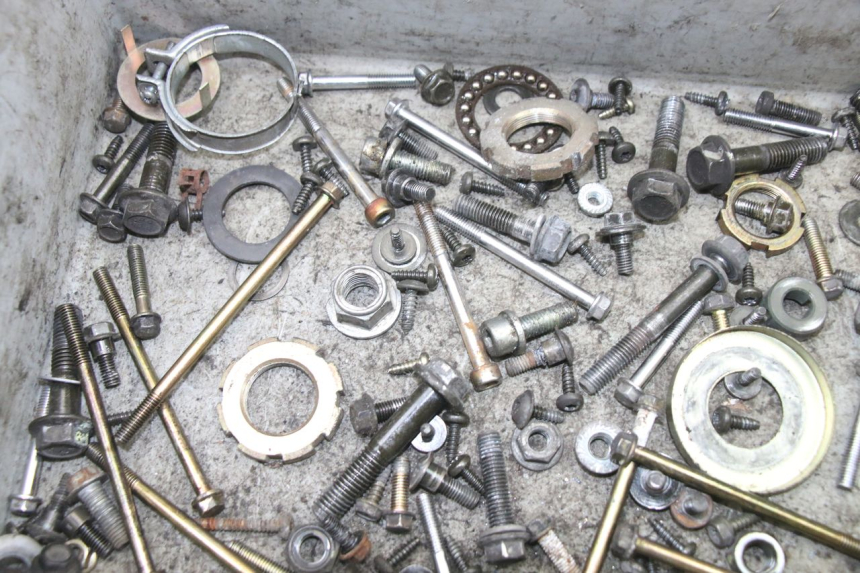 photo de SACO DE PARAFUSOS E FERRAGENS PEUGEOT VIVACITY 125 (2010 - 2017) - Detalhe da peça