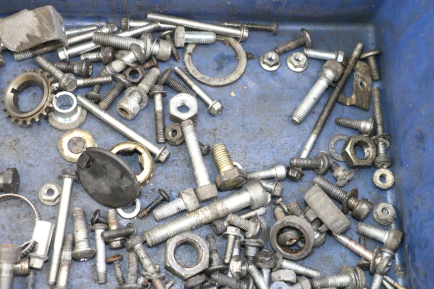 photo de SACO DE PARAFUSOS E FIXADORES PIAGGIO VESPA GRANTURISMO 200 (2004 - 2005) - Ampliação técnica