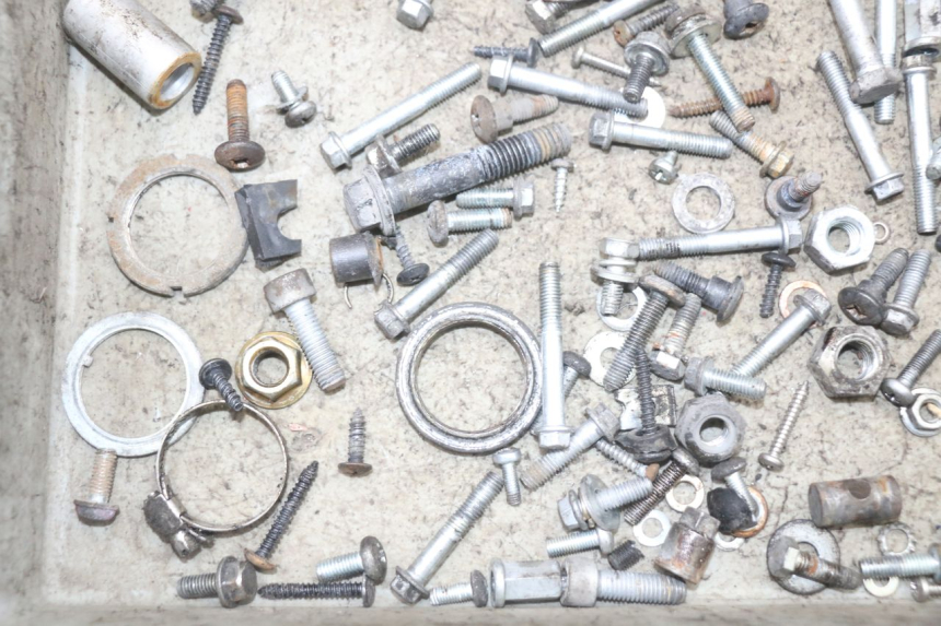 photo de SACO DE PARAFUSOS E FERRAGENS PIAGGIO VESPA LX 2T 50 (2005 - 2013) - Outro ângulo de visão