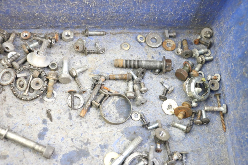 photo de SACO DE PARAFUSOS E FERRAGENS PIAGGIO VESPA LX 2T 50 (2005 - 2013) - Outro ângulo de visão