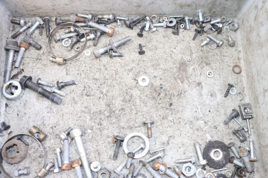 photo de SACO DE PARAFUSOS E FERRAGENS PIAGGIO VESPA LX IE 125 (2010 - 2012) - Detalhe da peça