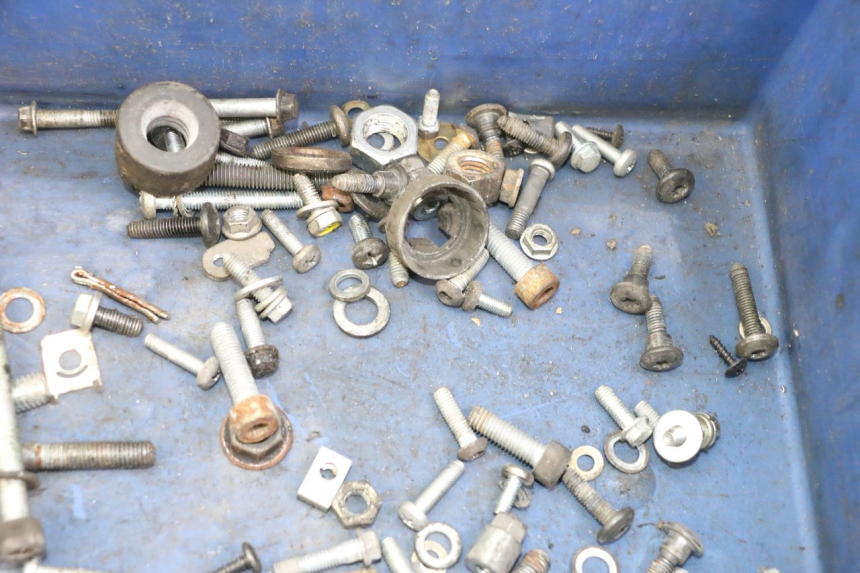 photo de SACO DE PARAFUSOS E FERRAGENS PIAGGIO VESPA S 2T 50 (2007 - 2014) - Zoom do estado de desgaste