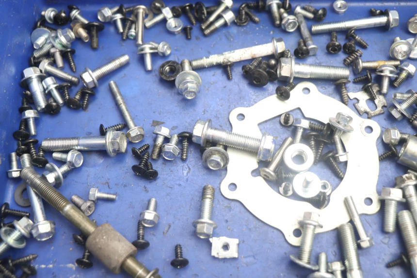photo de SACO DE PARAFUSOS PARAFUSOS JM MOTORS R-MAX TECH 50 (2024 - 2026) - Detalhe da peça