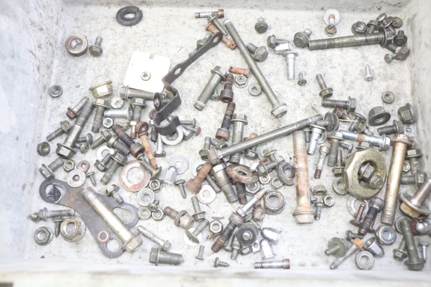 photo de SACO DE PARAFUSOS E FIXADORES YAMASAKI RAPTOR 50 (2013 - 2018) - Detalhe da peça