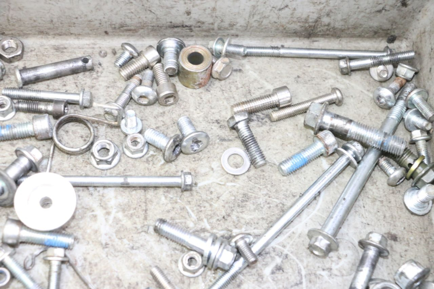 photo de SACO DE PARAFUSOS E FIXADORES APOLLO RFZ 125 - Ampliação técnica