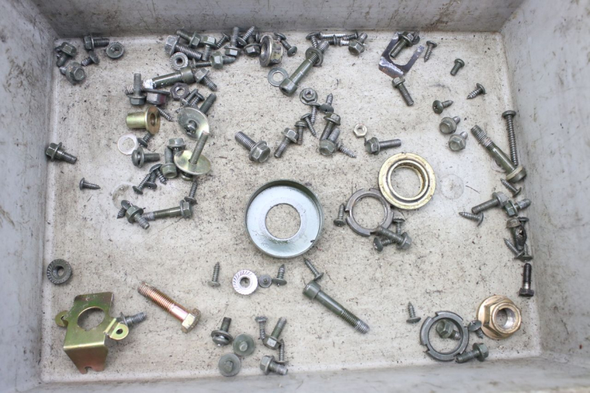 photo de SACO DE PARAFUSOS E FERRAGENS KEEWAY RY6 2T 50 (2011 - 2019) - Detalhe da peça
