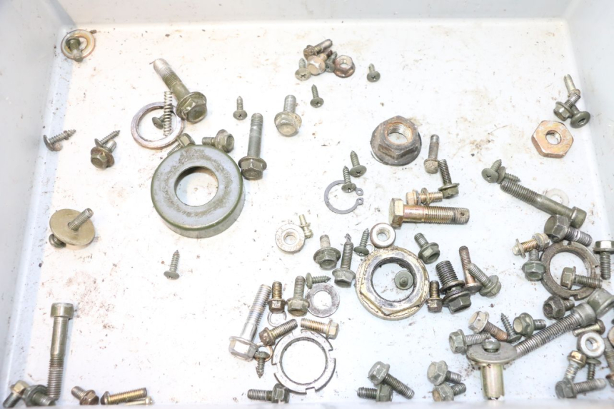 photo de SACO DE PARAFUSOS E FERRAGENS KEEWAY RY6 2T 50 (2011 - 2019) - Detalhe da peça