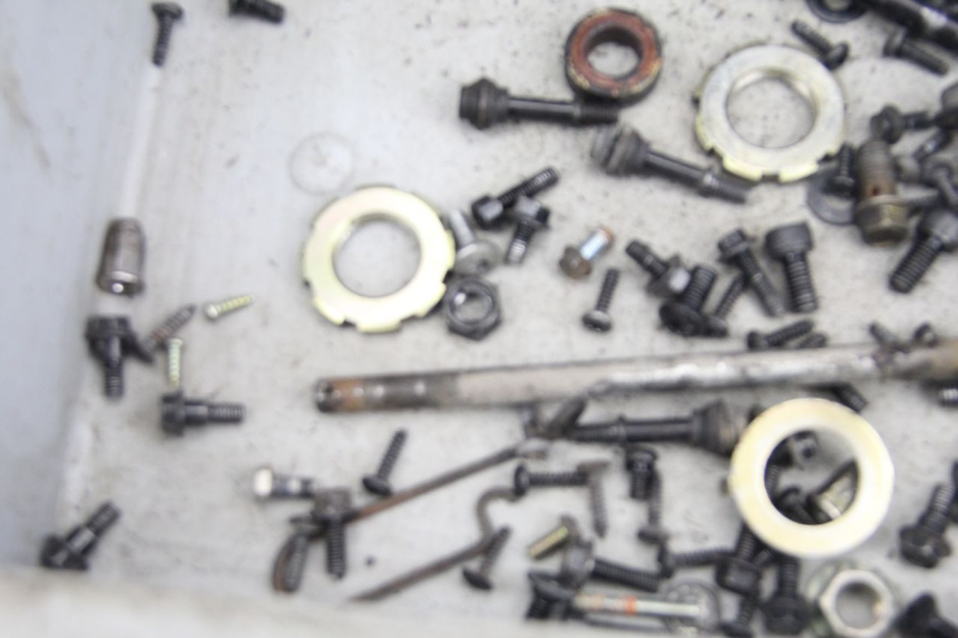 photo de SACO DE PARAFUSOS E FIXADORES DAELIM S2 125 (2006 - 2007) - Detalhe da peça