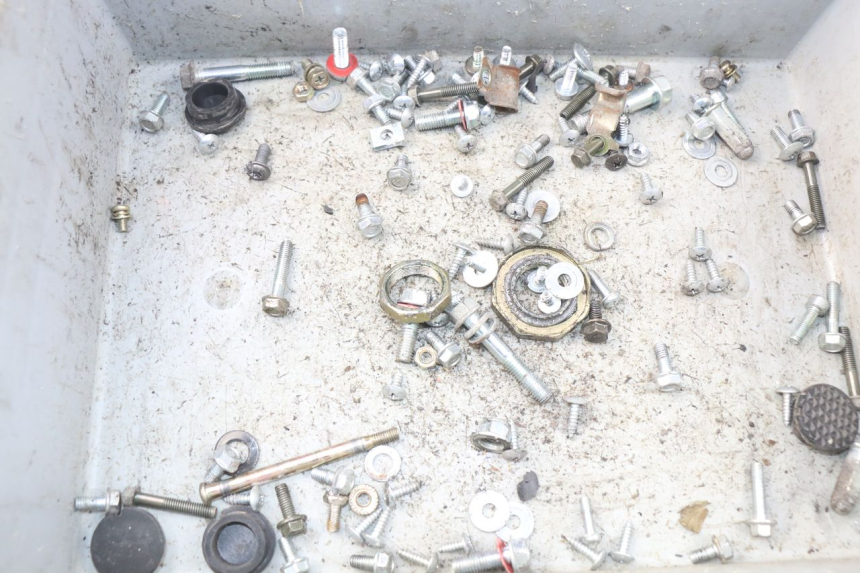 photo de SACO DE PARAFUSOS E FERRAGENS JM MOTORS SANTANA 50 (2014 - 2023) - Detalhe da peça