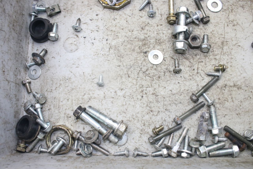 photo de SACO DE PARAFUSOS E FERRAGENS JM MOTORS SANTANA 50 (2014 - 2023) - Detalhe da peça