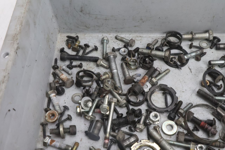 photo de SACO DE PARAFUSOS E FERRAGENS PEUGEOT SATELIS 125 (2013 - 2018) - Vista geral