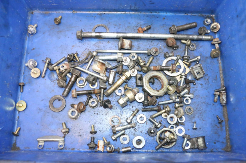 photo de SACO DE PARAFUSOS E FERRAGENS HONDA SCV LEAD 100 (2003 - 2007) - Vista principal