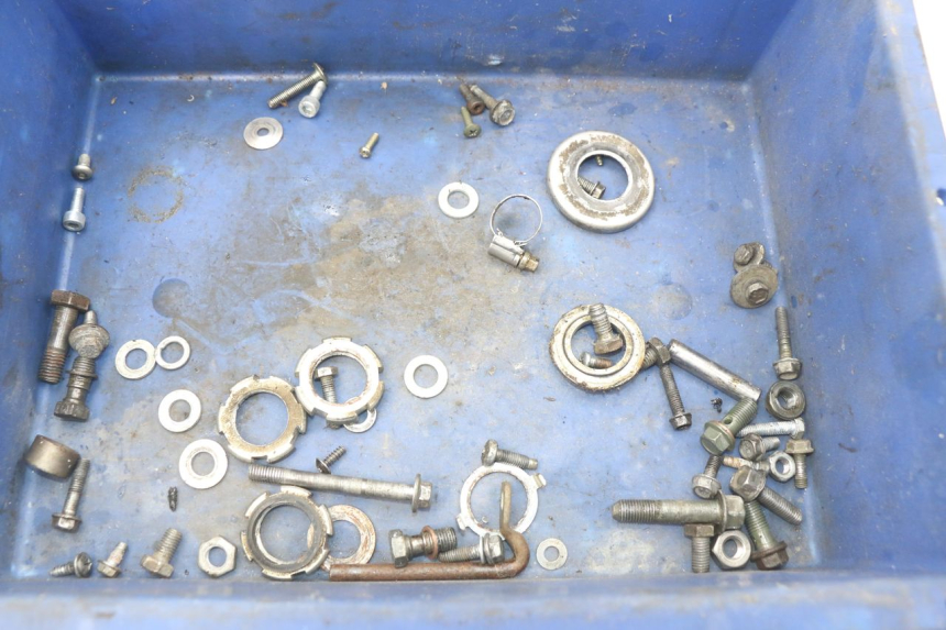 photo de SACO DE PARAFUSOS E FERRAGENS YAMAHA SLIDER NAKED 50 (2004 - 2018) - Detalhe da peça