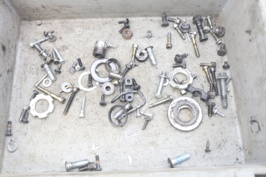 photo de SACO DE PARAFUSOS E FERRAGENS YAMAHA SLIDER NAKED 50 (2004 - 2018) - Detalhe da peça