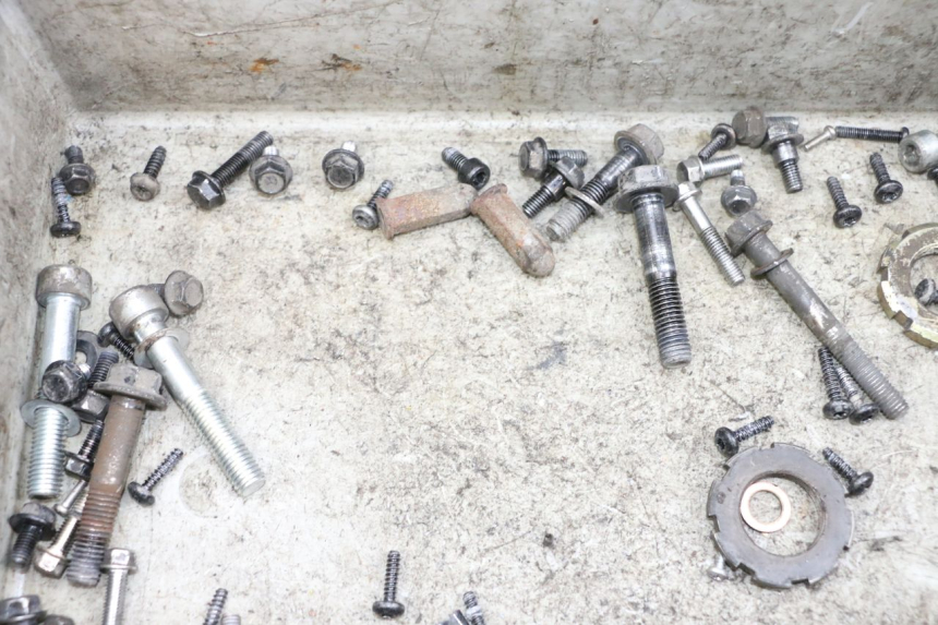 photo de SACO DE PARAFUSOS E FIXADORES PEUGEOT SPEEDFIGHT 4 4T EFI 50 (2021 - 2025) - Zoom do estado de desgaste