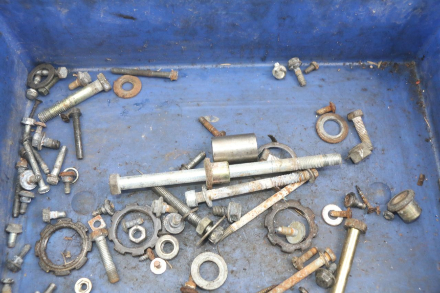 photo de SACO DE PARAFUSOS E FERRAGENS PEUGEOT SPEEDFIGHT LC 50 (1996 - 2002) - Detalhe da peça