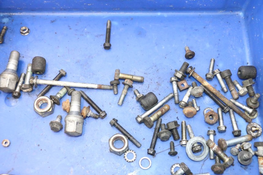 photo de SACO DE PARAFUSOS E FERRAGENS PEUGEOT SPEEDFIGHT LC 50 (1996 - 2002) - Zoom do estado de desgaste
