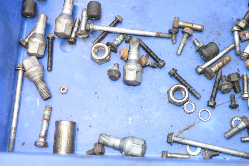 photo de SACO DE PARAFUSOS E FERRAGENS PEUGEOT SPEEDFIGHT LC 50 (1996 - 2002) - Ampliação técnica