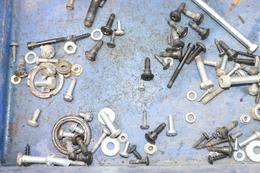 photo de SACO DE PARAFUSOS E FIXADORES GILERA STALKER 50 (2004 - 2014) - Outro ângulo de visão
