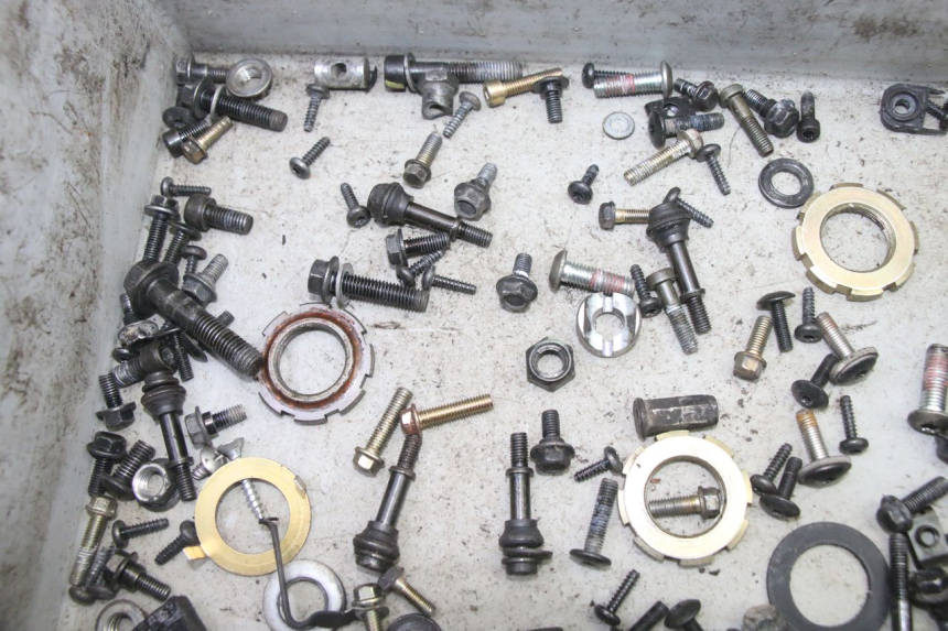 photo de SACO DE PARAFUSOS E FIXADORES PEUGEOT STREETZONE I 2T 50 (2018 - 2020) - Detalhe da peça