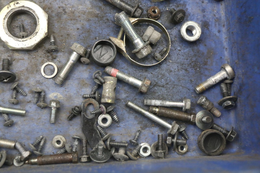 photo de SACO DE PARAFUSOS E FIXADORES KYMCO SUPER 8 4T 50 (2021 - 2024) - Ampliação técnica